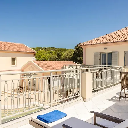 Belle View - Sea View & Sunset Hotel 4*