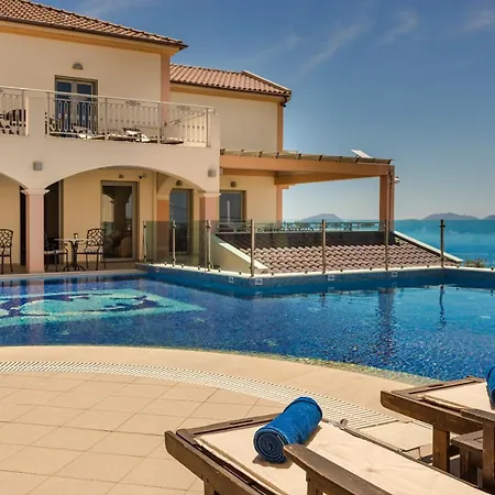 Belle View - Sea View&sunset 4*